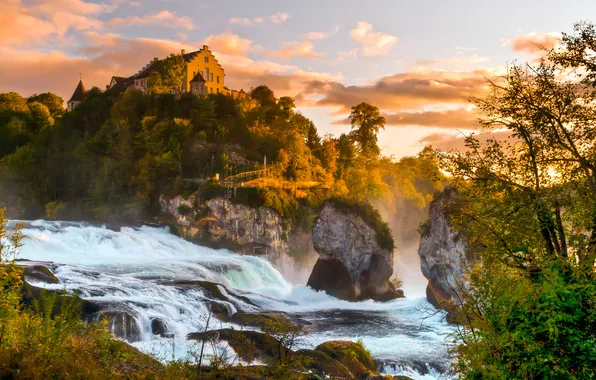 Картинка лес, небо, вода, облака, деревья, скала, дом, река