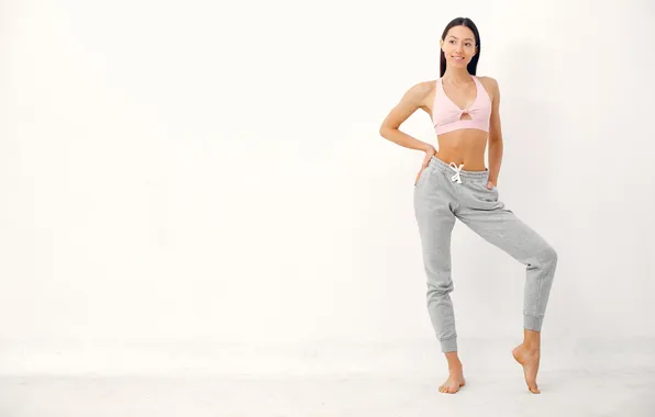 Картинка girl, studio, beautiful, yoga, engaged