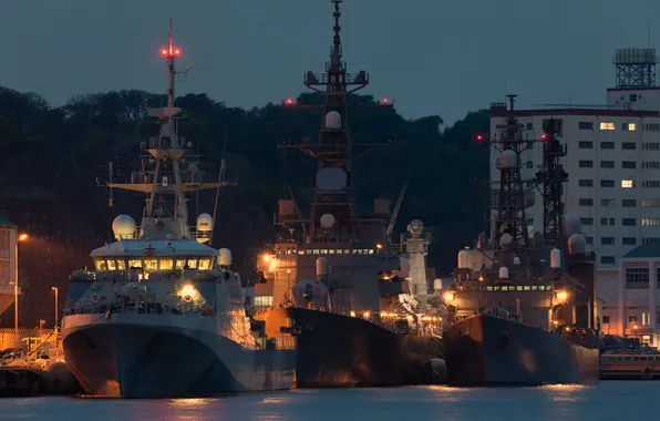 Япония, Йокосука, HMS Spey, JS Takanami, JS Amagiri