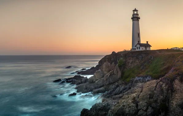 Картинка море, небо, камни, скалы, берег, маяк, Калифорния, домик