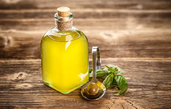 Стекло, доски, ложка, оливки, бутылочка, оливковое масло, базилик
