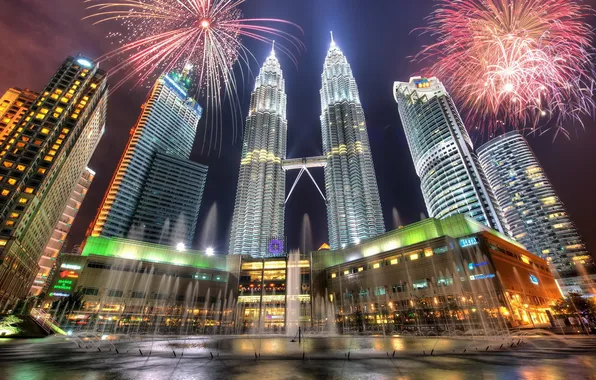 Картинка ночь, небоскребы, фонтан, фейерверк, Малайзия, Куала-Лумпур, Башни Петронас