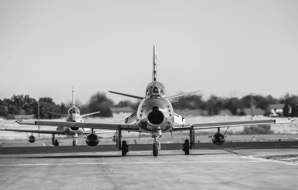 Картинка истребитель, аэродром, реактивный, Sabre, F-86