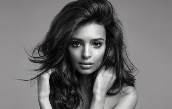 Картинка взгляд, девушка, лицо, фото, волосы, черно-белое, Emily Ratajkowski