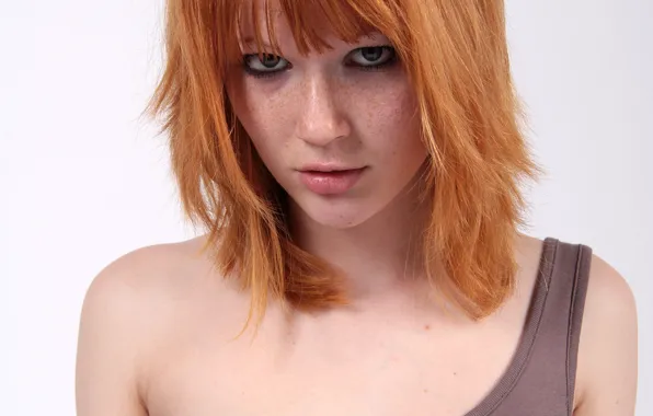 Картинка eyes, pretty, lips, face, redhead, cute, close up, freckles