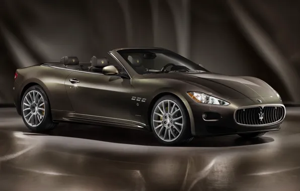 Maserati, выставка, тёмно-зелёный