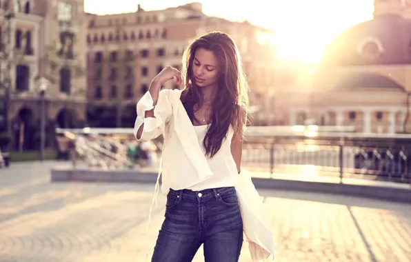 Город, джинсы, блузка, lifestyle, локоны, Golden hour, Bedros Pictures