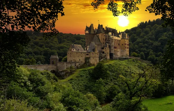 Лес, солнце, закат, замок, Эльц, Eltz Castle, Германия •