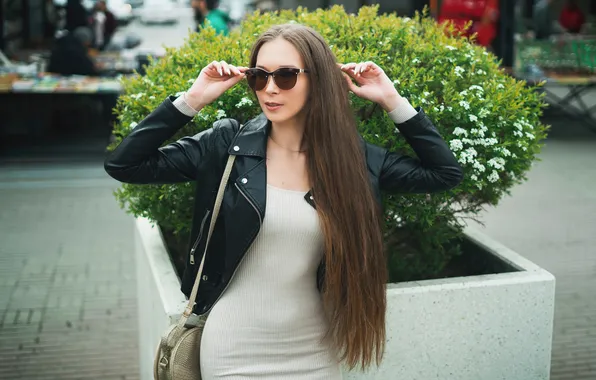 Картинка девушка, model, people, brunette, urban, white dress, sunglasses, leather jacket