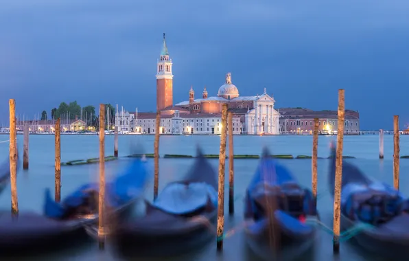 Картинка огни, остров, лодки, вечер, Италия, церковь, Венеция, канал
