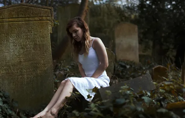 Картинка девушка, арт, кладбище, слеза, горе, надгробная плита