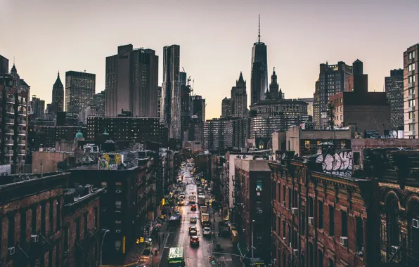 Картинка закат, грузовики, движение, улица, Нью-Йорк, горизонт, Манхэттен, автомобили