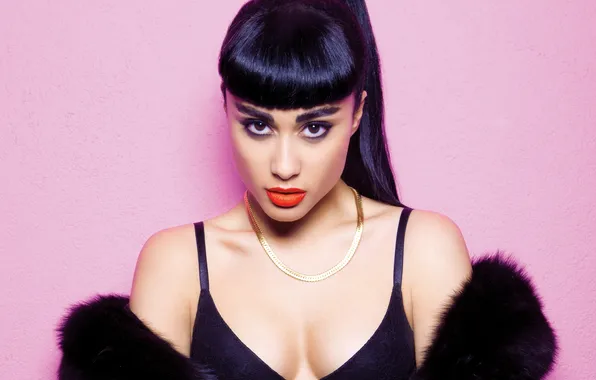 Брюнетка, певица, Natalia Kills, Наталия Киллс