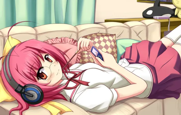 Картинка девушка, диван, наушники, очки, плеер, лежит, pink hair, anime