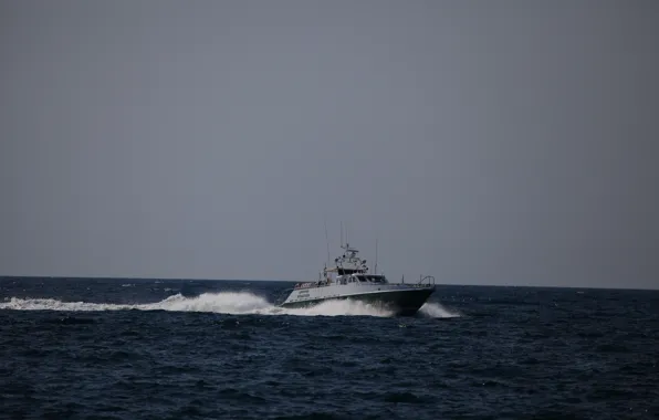 Катер, черное море, на ходу