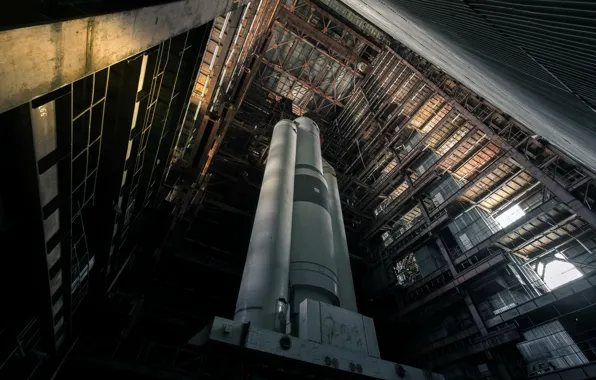 Космос, Abandoned, soviet space launcher