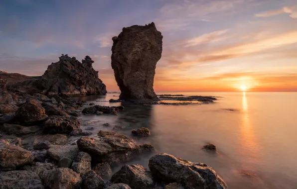 Картинка море, облака, закат, камни, скалы, рассвет, берег