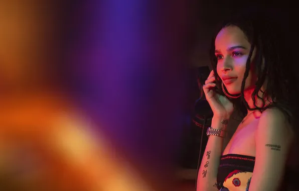 Фон, макияж, наушники, актриса, брюнетка, тату, прическа, Zoe Kravitz