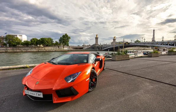 Картинка небо, облака, оранжевый, lamborghini, вид спереди, набережная, orange, aventador