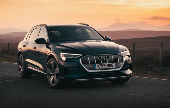 Закат, Audi, вечер, кроссовер, E-Tron, 2019, UK version, электрокроссовер