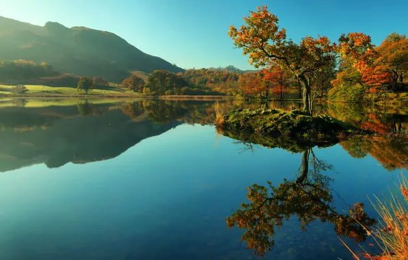 Картинка осень, деревья, горы, озеро, отражение, поля, Англия, солнечно