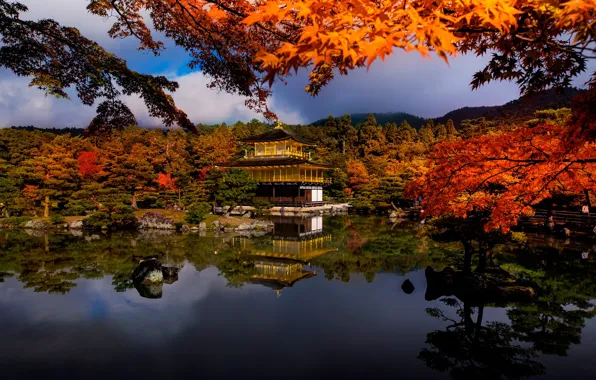 Картинка осень, деревья, ветки, озеро, дом, Япония