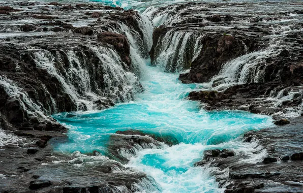 Mountains, rocks, thaw