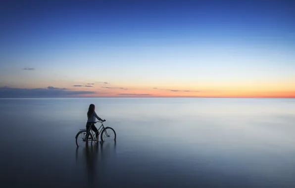 Картинка море, девушка, закат, велосипед