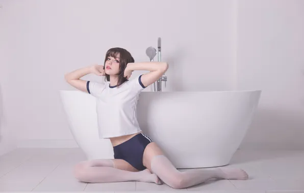 Картинка stockings, women, brunette, T-shirt, bathtub, sportswear, Karina Salakhutdinova