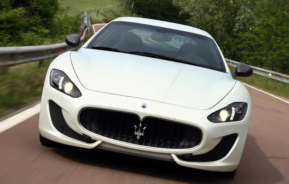 Картинка авто, фары, Maserati, капот, GranTurismo, передок, Sport, MC line