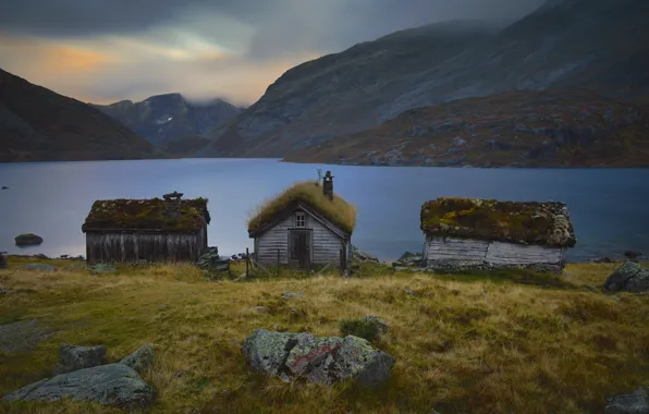 Картинка Фарерские острова, тучи, горы, природа, Фареры, дома, Эдуард Горобец, озеро