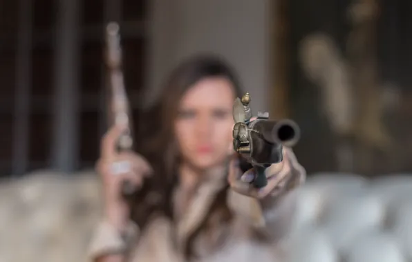 Картинка девушка, пистолет, оружие, фон