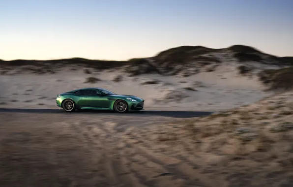 Картинка песок, степь, Aston Martin, пустыня, суперкар, вид сбоку, 2023, Aston Martin DB12