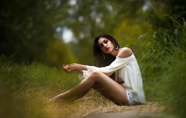 Зелень, шорты, макияж, ножки