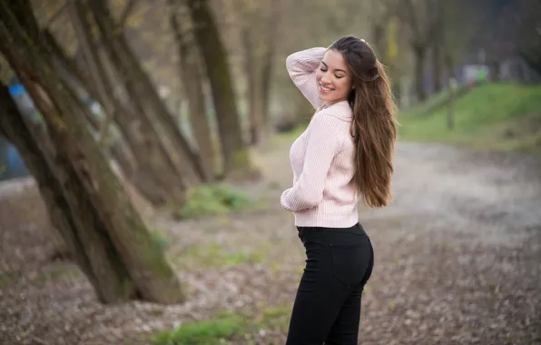 Картинка девушка, радость, поза, улыбка, Julia