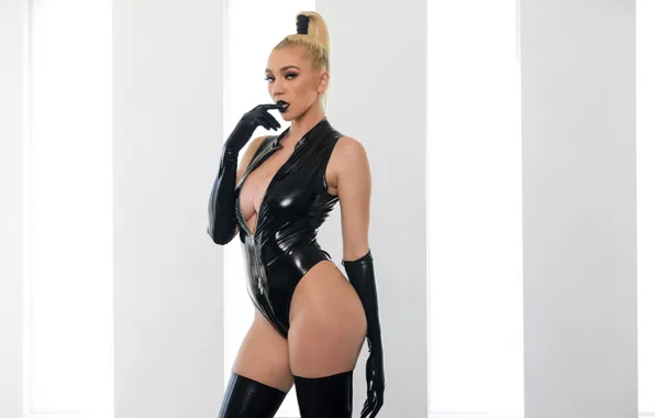 Black, pornstar, gloves, latex, biting, Kendra Sunderland, clevage