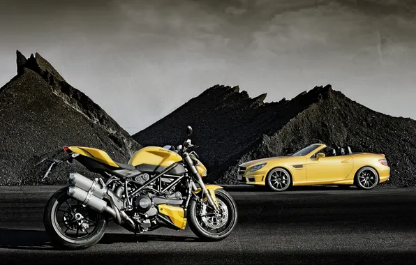 Картинка машина, желтый, Mercedes-Benz, мотоцикл, суперкар, байк, Ducati, вид сбоку