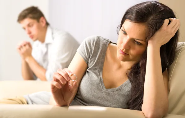 Ring, decision, marriage, disillusion