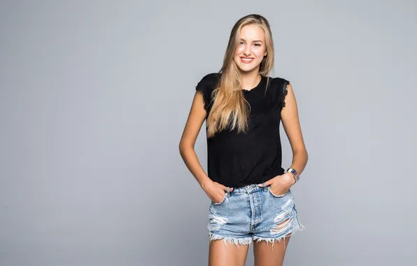 Картинка girl, shorts, woman, beautiful, jeans, cute