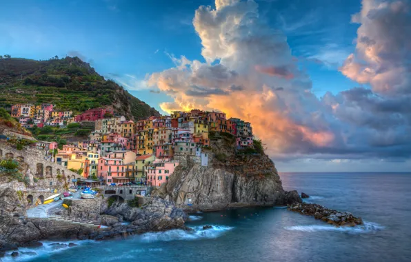 Картинка море, облака, пейзаж, скалы, побережье, здания, Италия, Italy