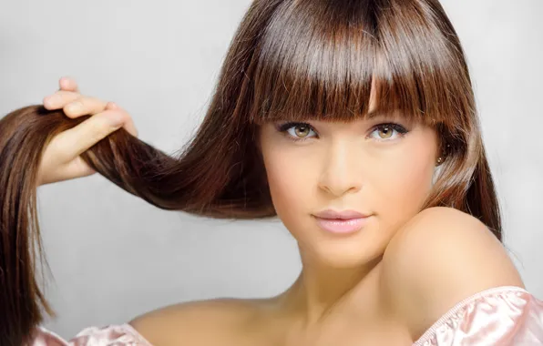 Картинка девушка, модель, волосы, руки, макияж, girl, жест, beautiful