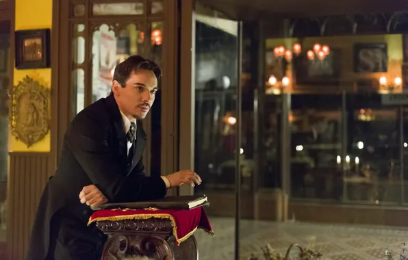 Окно, актер, книга, сериал, мужчины, магазин, персонаж, Dracula
