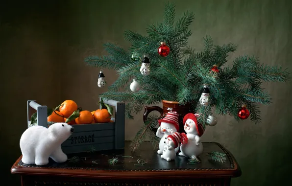 Ветки, праздник, новый год, мишка, ящик, хвоя, столик, ёлочные игрушки