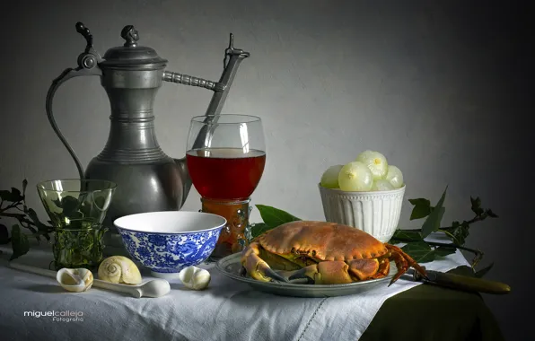 Вино, бокал, краб, ракушка, лук, миска, кувшин, натюрморт