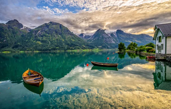 Горы, озеро, лодки, Норвегия, Norway, Oppstrynsvatn Lake, Hjelledalen