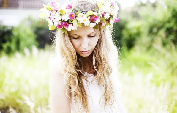 Girl, dress, bokeh, lips, hair, crown of flowers