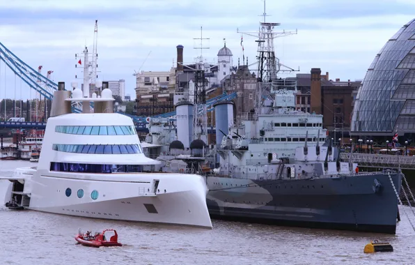 Картинка Лондон, Темза, мега яхта "А", крейсер "Белфаст"