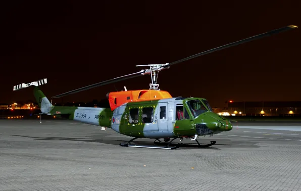 Картинка ночь, огни, вертолёт, аэродром, многоцелевой, Agusta-Bell AB 212