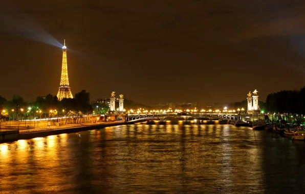 Картинка вода, ночь, город, огни, Париж, Эйфелева башня
