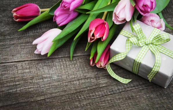 Картинка цветы, подарок, букет, colorful, тюльпаны, wood, pink, flowers